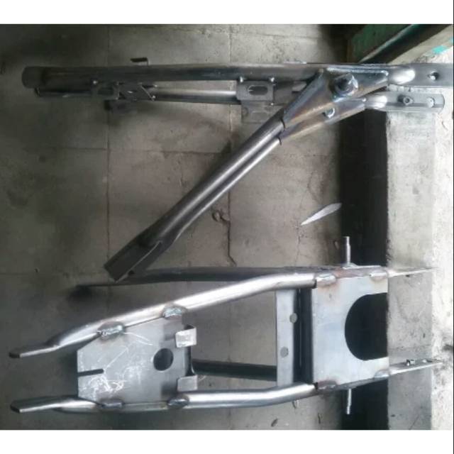 Frame Rangka CB 100 Gelatik Glatik 125 Gl Mp Tiger Tirev Sambungan Belakang Buntut Ekor
