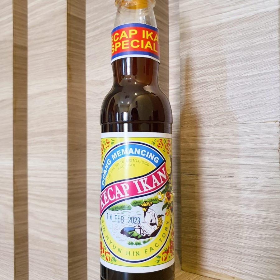 

SGS kecap ikan fish sauce cap orang pancing kalimantan singkawang 620 ml