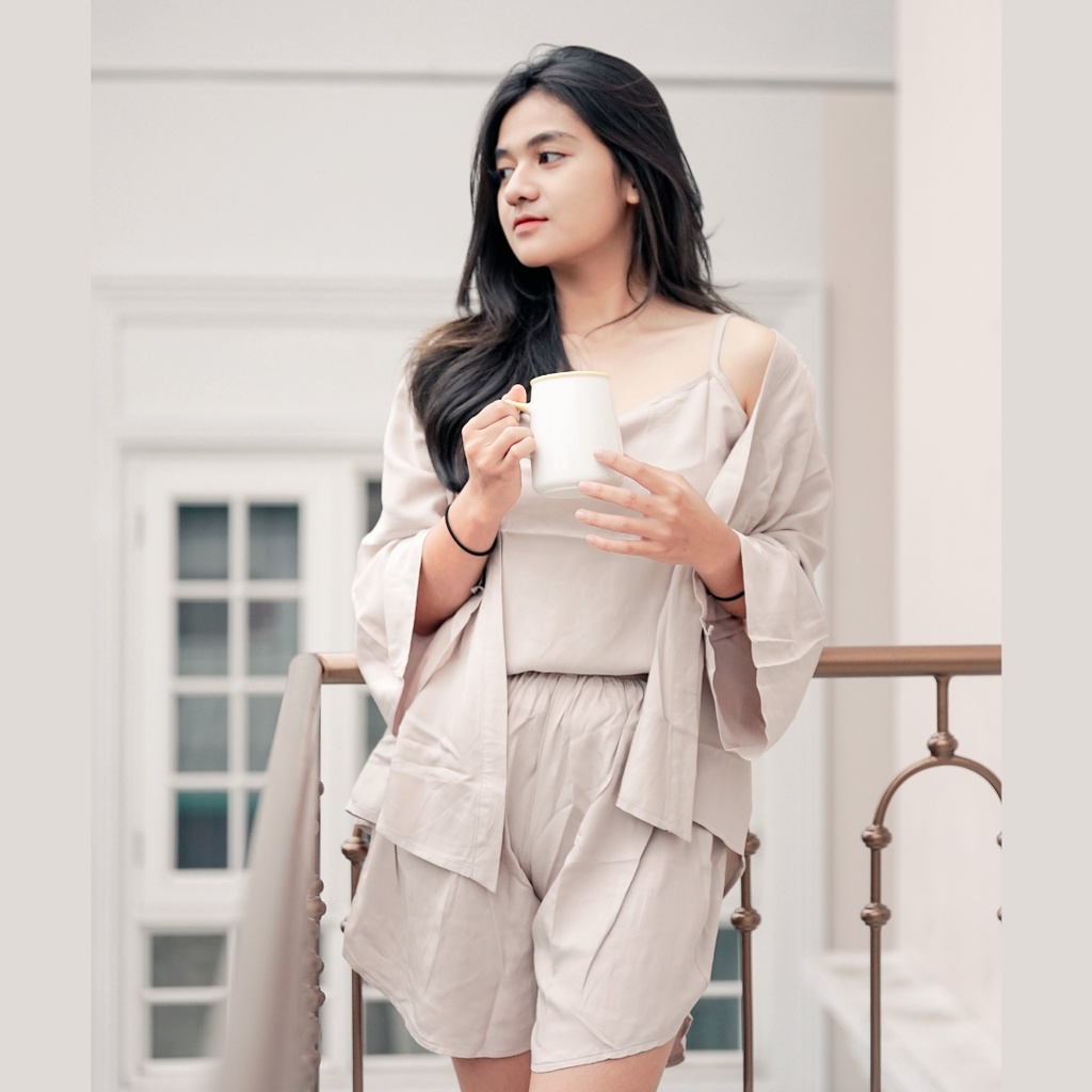 Setelan Wanita One Set (Outer + Tanktop + Short Pant / Celana Pendek) - Theia by Mali