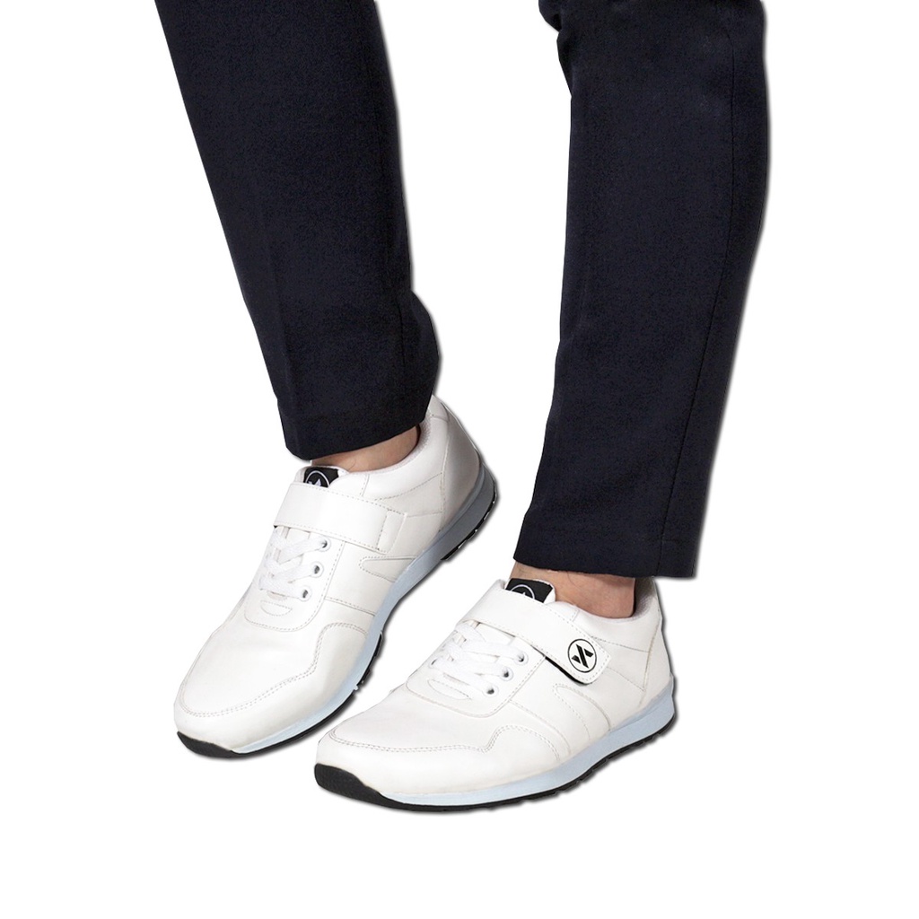 Sepatu Kets Pria V 5766 Terbaru Brand Varka Sepatu Sneaker Olahraga Kuliah Kerja Hangout Trendi Murah Berkualitas Warna Putih