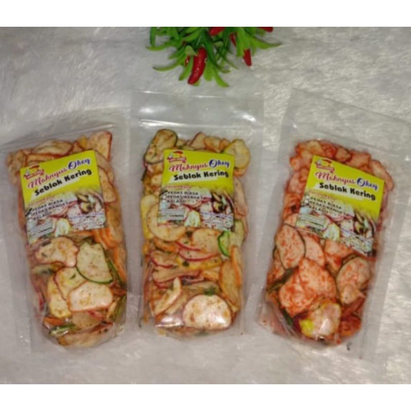 

seblak kering maknyus