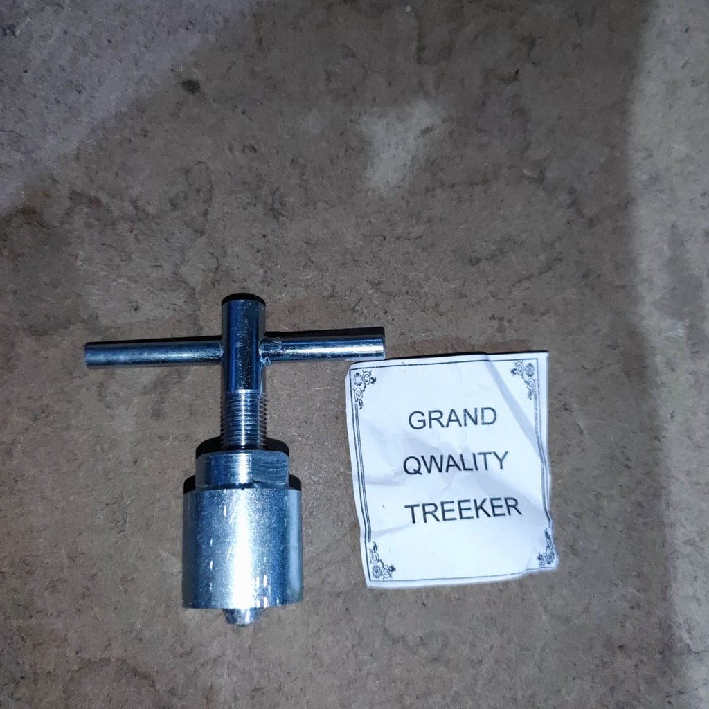 Tracker Magnet ADM Grand / Treker Magnit