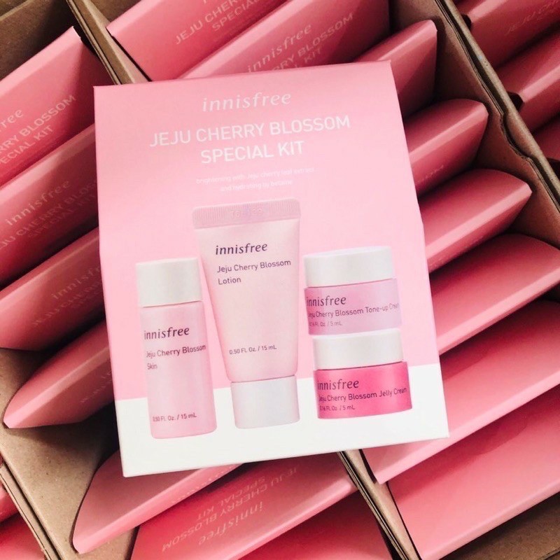 Innisfree Jeju Cherry blossom Special Kit , Innisfree Green Tea Special Kit Ex (4 Item)