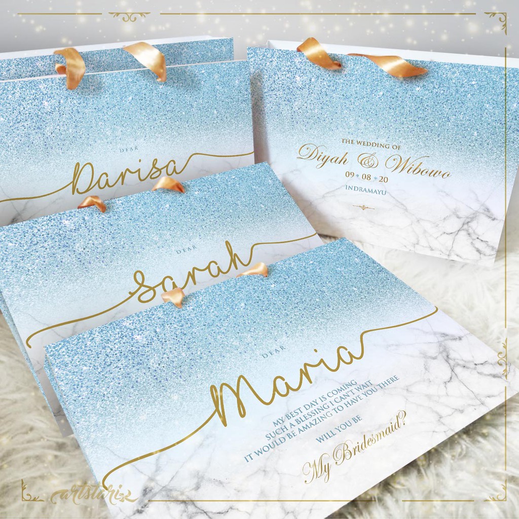 

Paperbag Bridesmaid GLITTER BIRU MUDA / LIGHT BLUE MARBLE CUSTOM NAMA