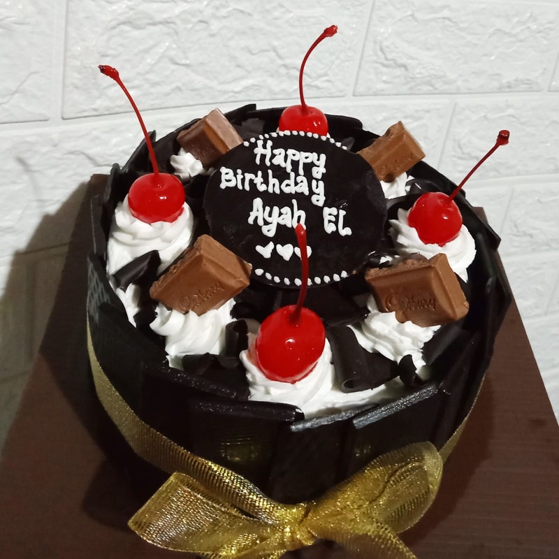 Kue Tart/Kue Ulang Tahun/Brownies Tart Pagar Coklat (Ukuran 16)