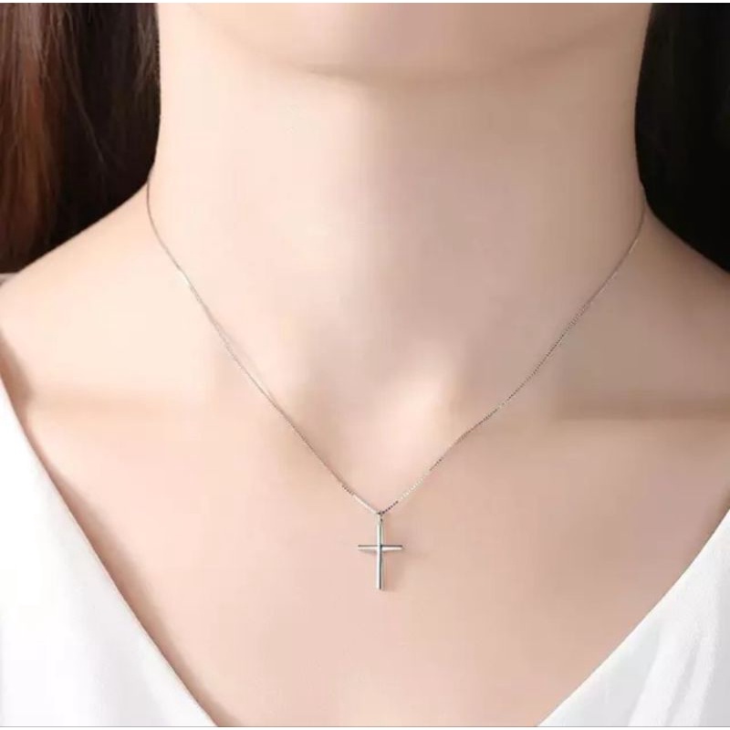 KALUNG TITANIUM SILVER POLOS WANITA KALUNG SALIB  WANITA ANTIKARAT