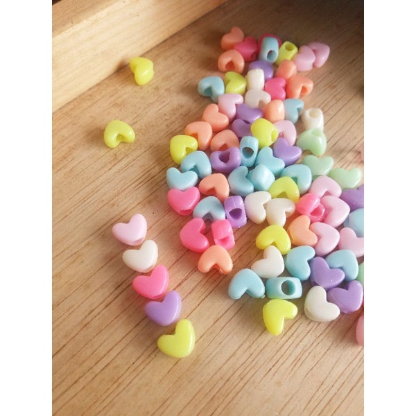 manik love lubang besar manik akrilik pastel berbentuk love