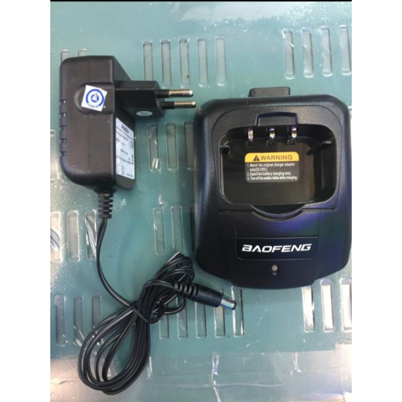 CHARGER HT BAOFENG UV-B5 CHARGER HT VOKTER UV-B5 NEW