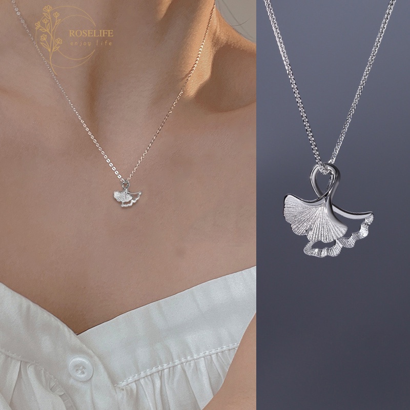 Kalung Liontin Daun Ginkgo Warna Silver Untuk Wanita