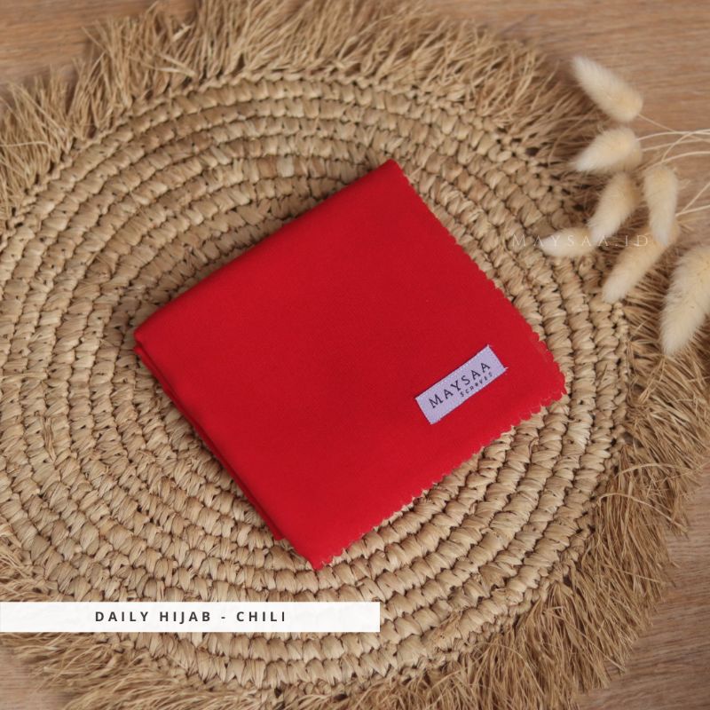 Katalog DAILY HIJAB SQUARE/ POLYCOTTON /Bella square-Red