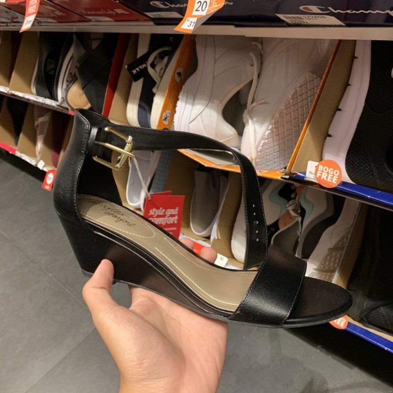 Dexflex Comfort's Paige Black Harga normal 329.000