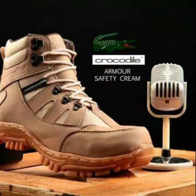 Sepatu safety boots crocodile