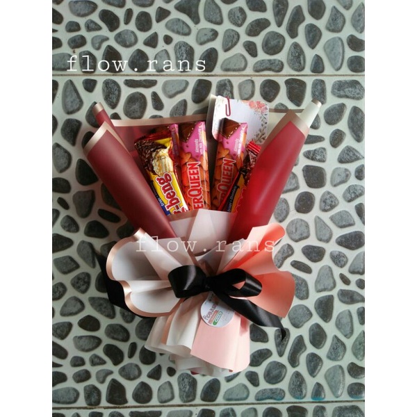 

Buket Coklat size kecil