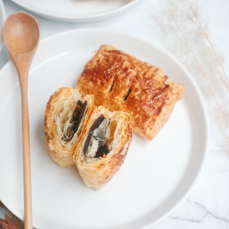 

CHOCOLATE PASTRY ROLLS (1 box isi 10 pcs) | kue cokelat | roti cokelat