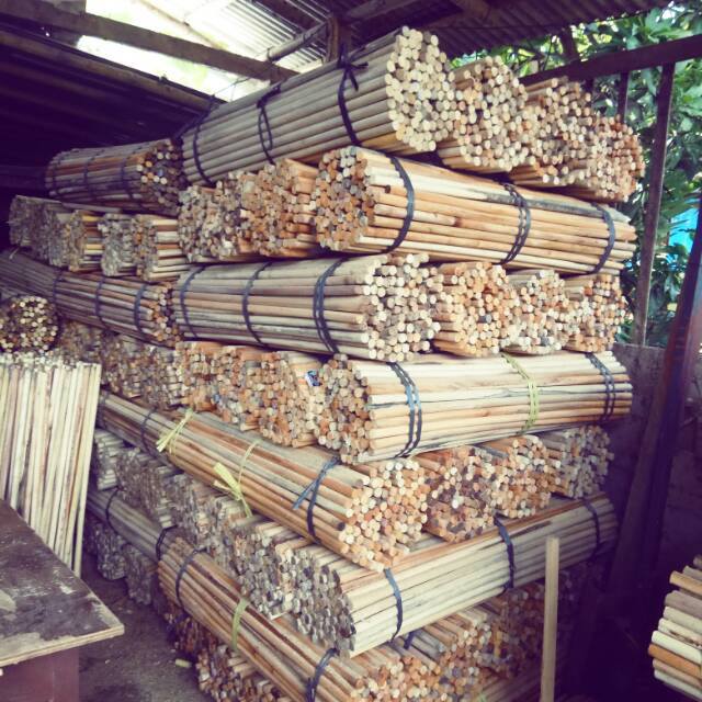 Dowel gagang sapu 19 mm 90 cm