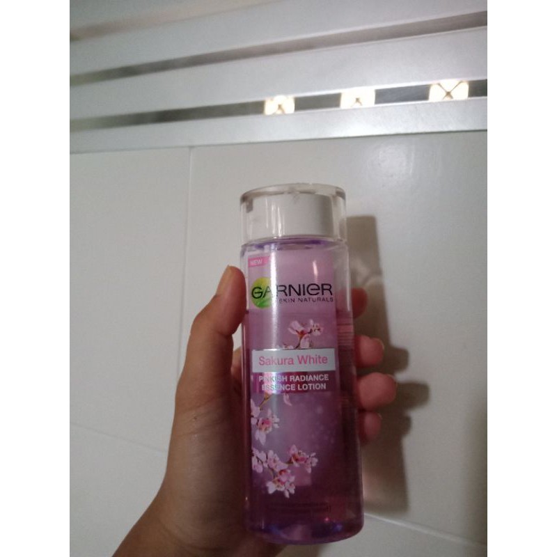 garnier sakura essence