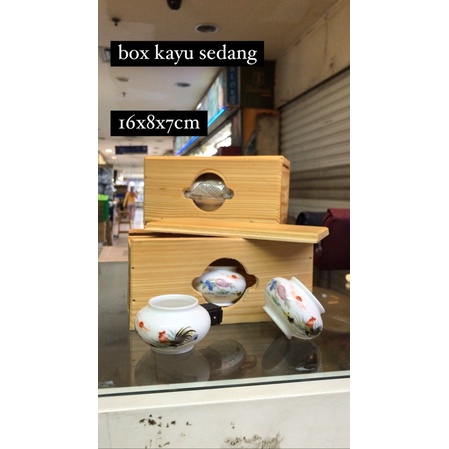 BOX KAYU TEMPAT CEPUK MAKANANAN BURUNG M