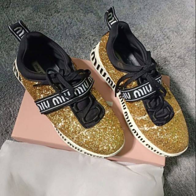 Sepatu Miu Miu