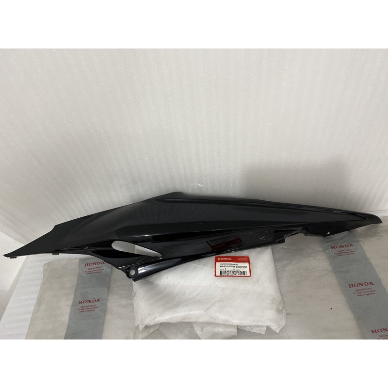 Cover Body Belakang Kanan HONDA Revo 100 lama Old - Revo lancip Hitam ORIGINAL 64410-KVR-600FMB