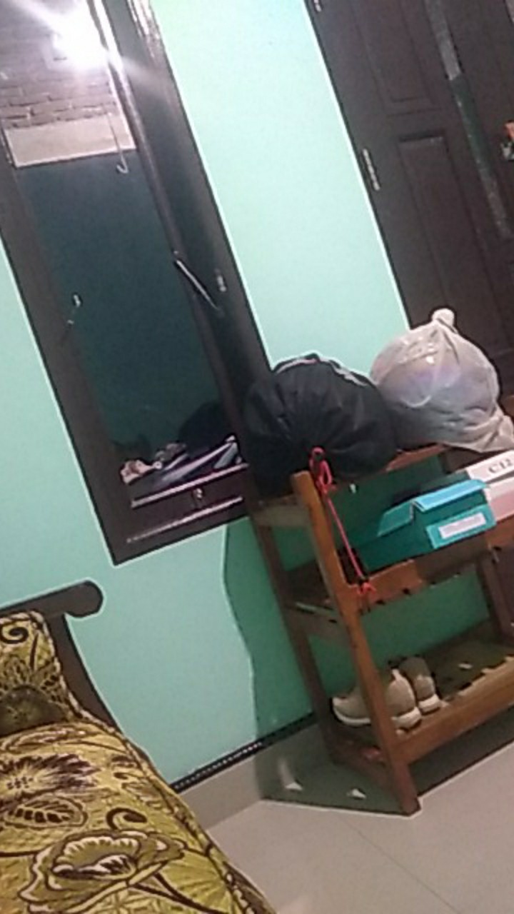 Gantungan Hook Tempel Serbaguna