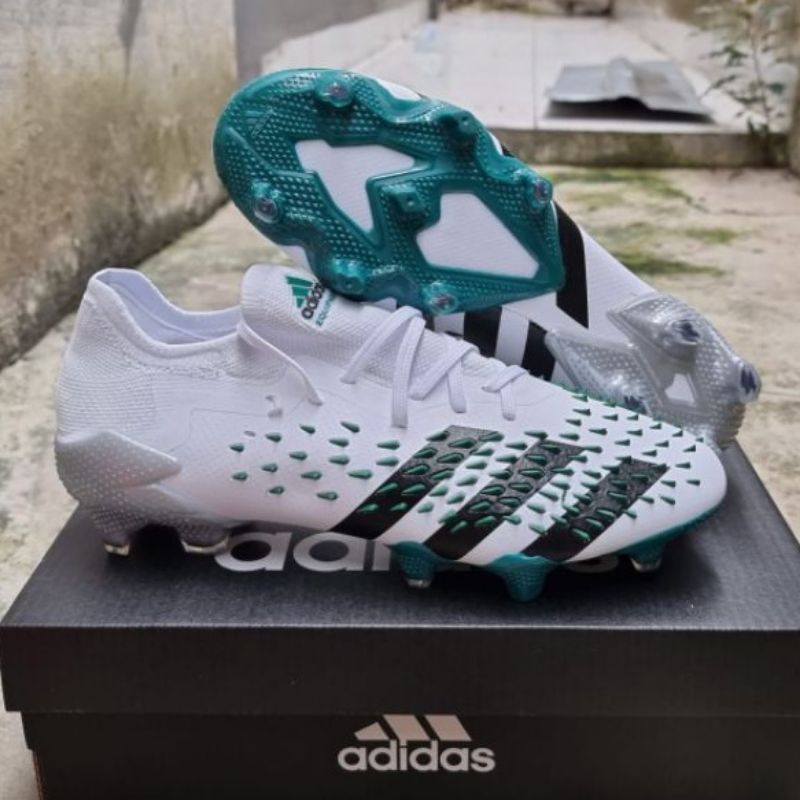 Sepatu Bola Adidas Predator Freak .1 White Green Fg