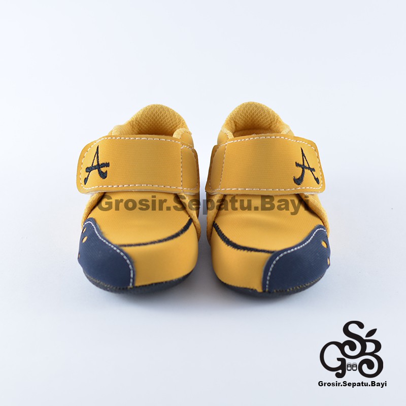 sepatu bayi baby shoes prewalker laki laki umur 2 - 14 bulan model casual A warna KREM