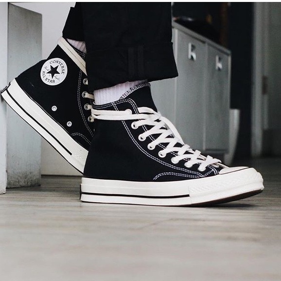 (MURAH PARAH ) Sepatu Converse 70s GLOSY High Egret Black / White Sepatu Sekolah Allstar Terlaris