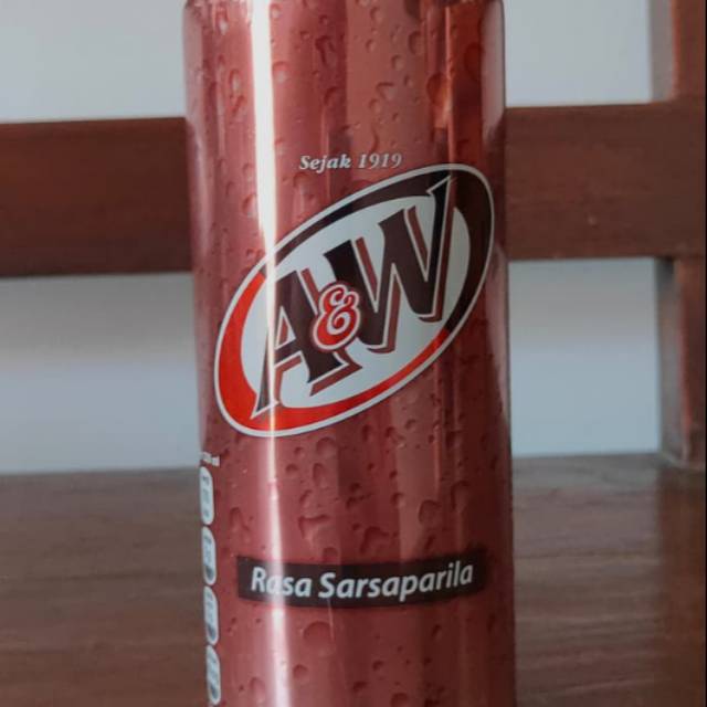 AW A&W RootBeer Root Beer Sarsaparila Can 330ml Minuman Kaleng Bkn Pepsi