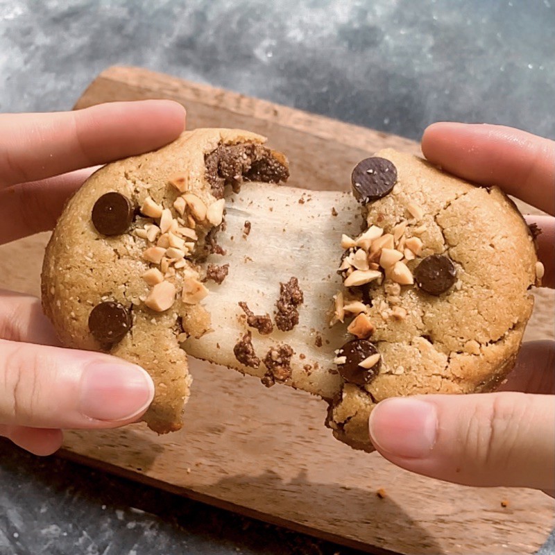 

Mochi Cookie (Ochie) Choco Nutty by mienu