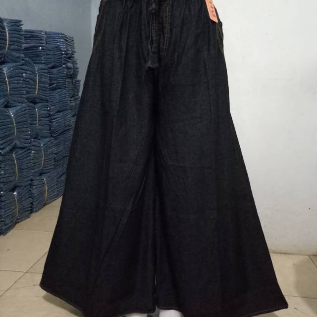 kulot jumbo hitam limited