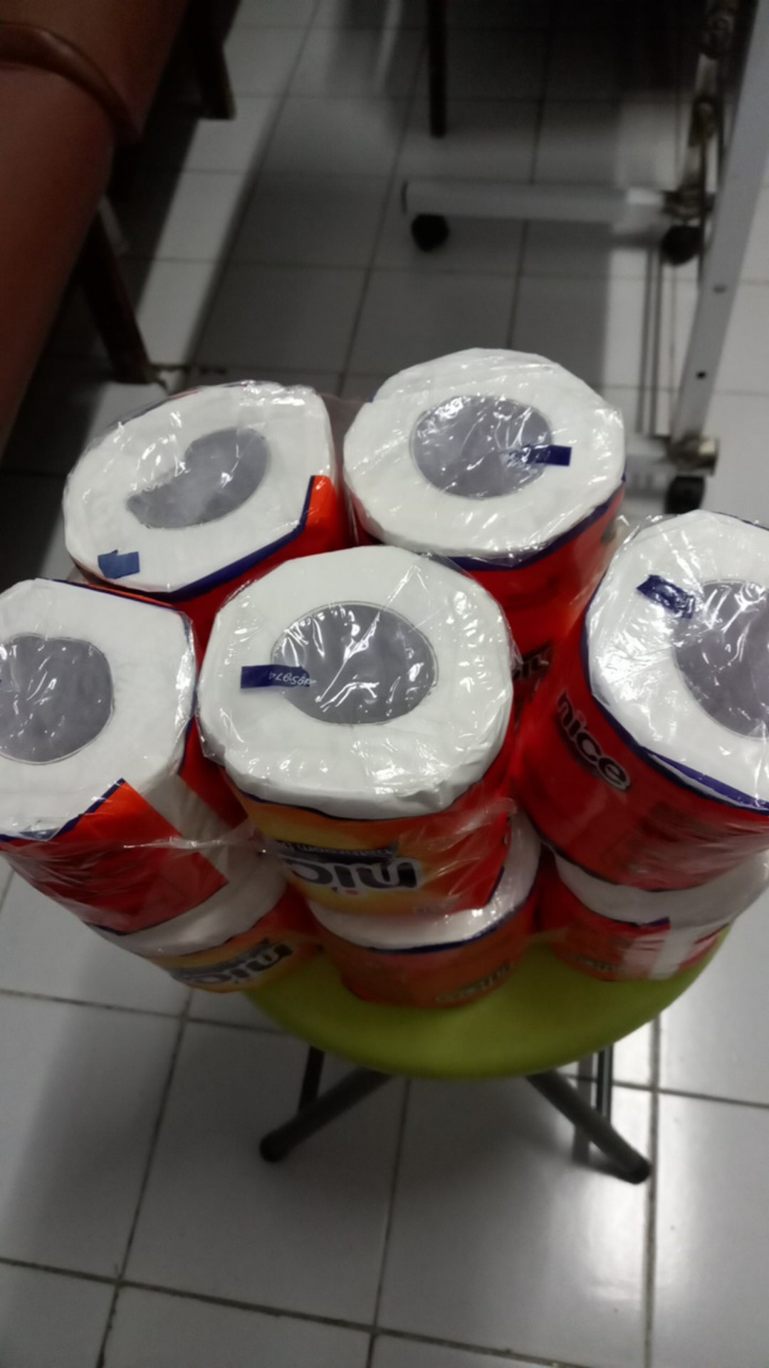 Tissue Nice Toilet Bathroom 238 Sheet Tisu Gulung Roll