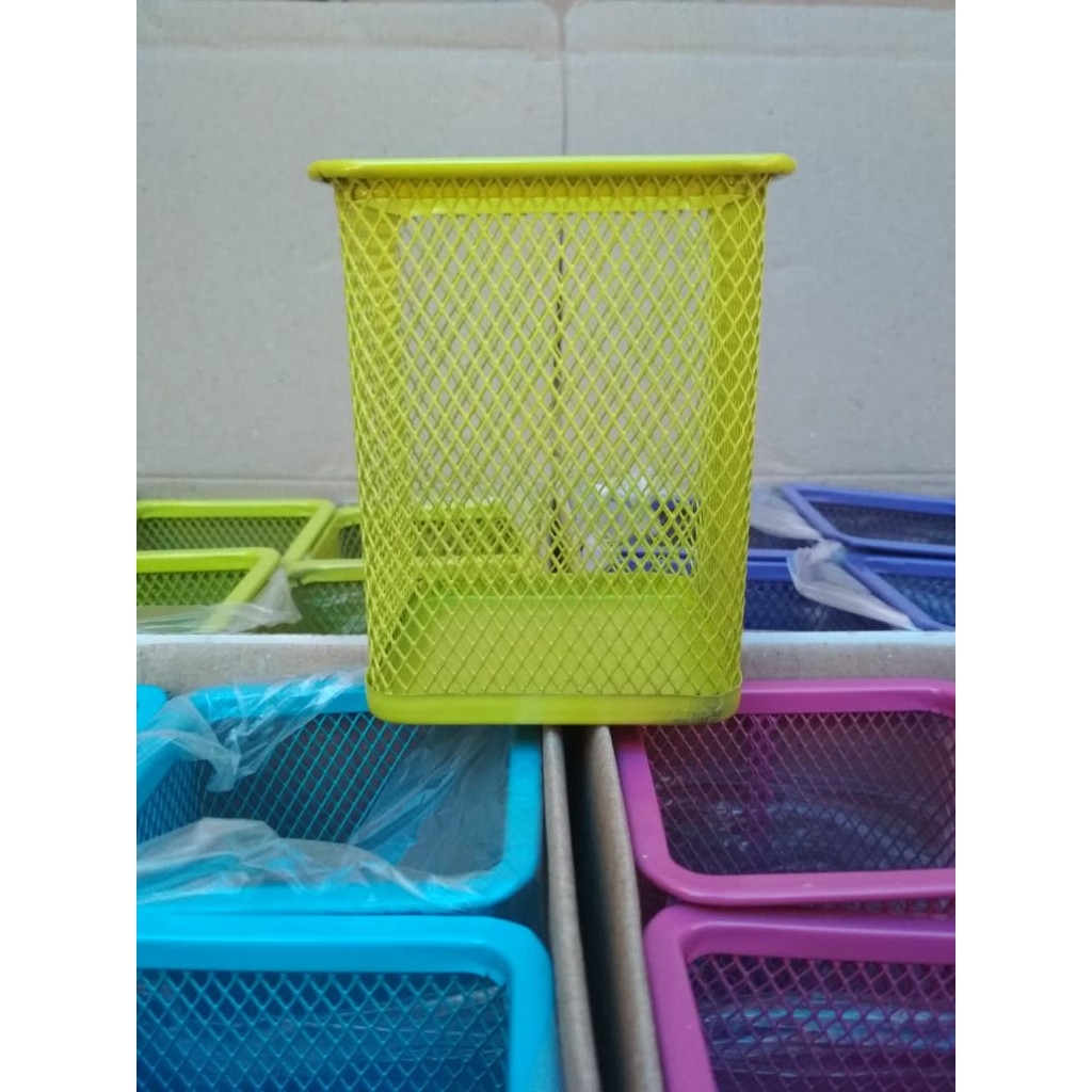 

Tempat Pulpen - Pen Holder Jaring Besi Kotak Hijau