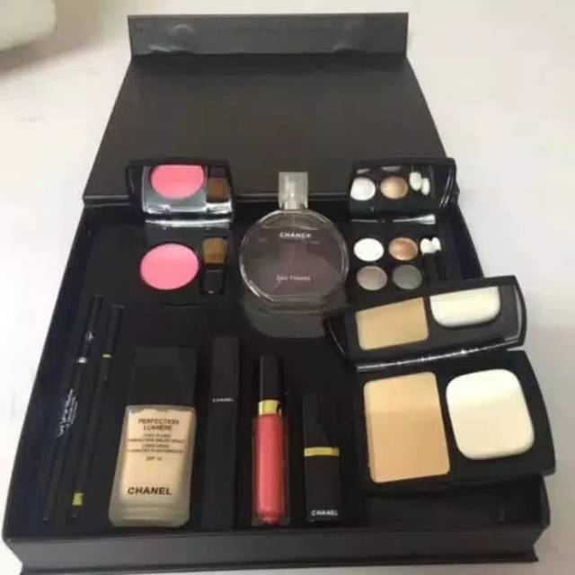 PALETTE MAKE UP CHANEL LENGKAP NORMAL SIZE/ PAKET MAKE UP CHANEL EXCLUSIVE SET