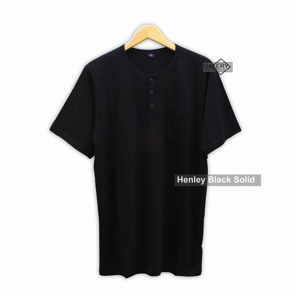 KAOS POLOS HENLEY WARNA BLACK SOLID BAHAN SOFT COTON TERBAIK KOTA BANDUNG COWOK DEWASA ORIGINAL