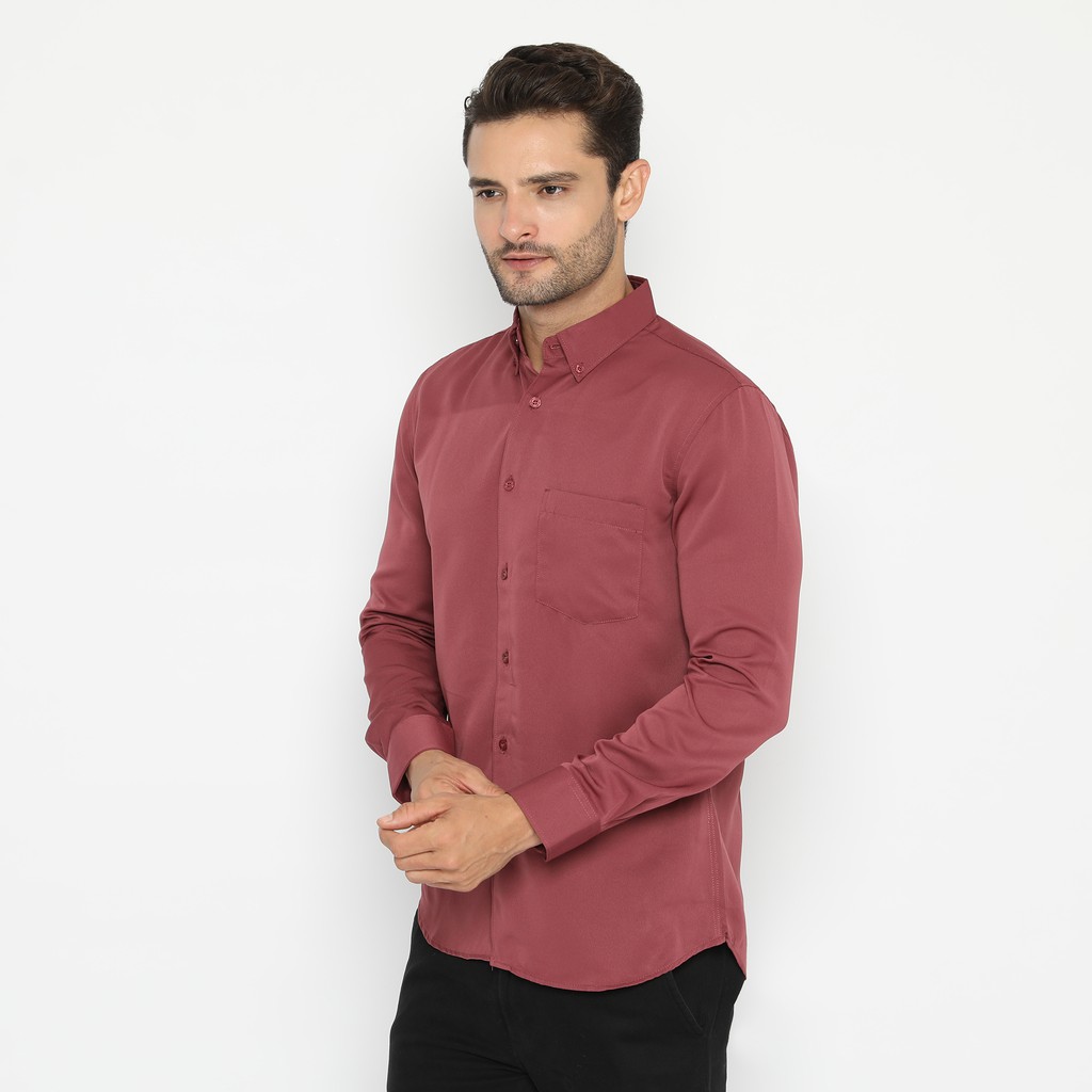 Platini Baju Kemeja Polos Basic Pria Panjang Polinosic Magenta 66110 / Ramayana Jatinegara