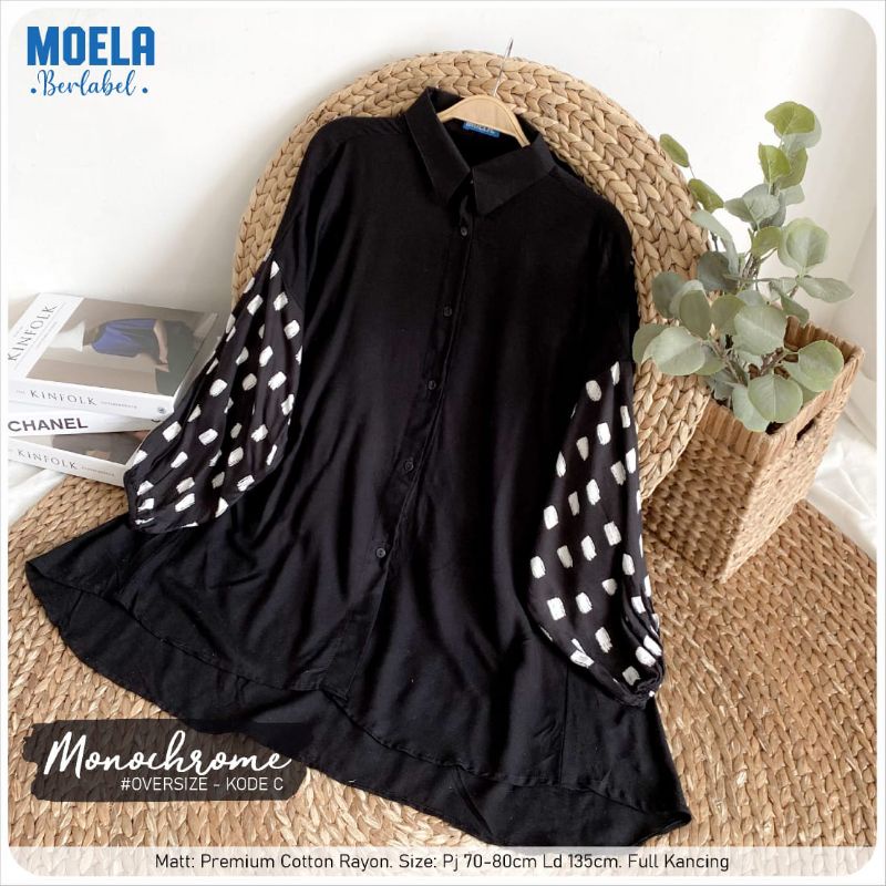 MONOCHROME OVERSIZE BLOUSE BY MOELA