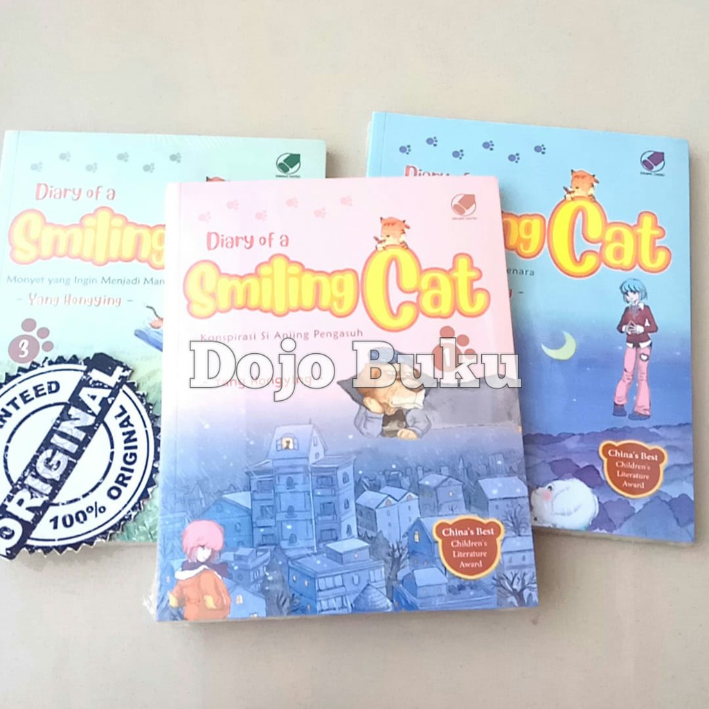 Diary Of A Smiling Cat 1 by Yang Hongying