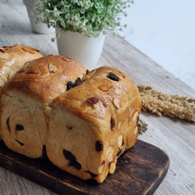 

Vegan Wholewheat Almond Cranberries Loaf