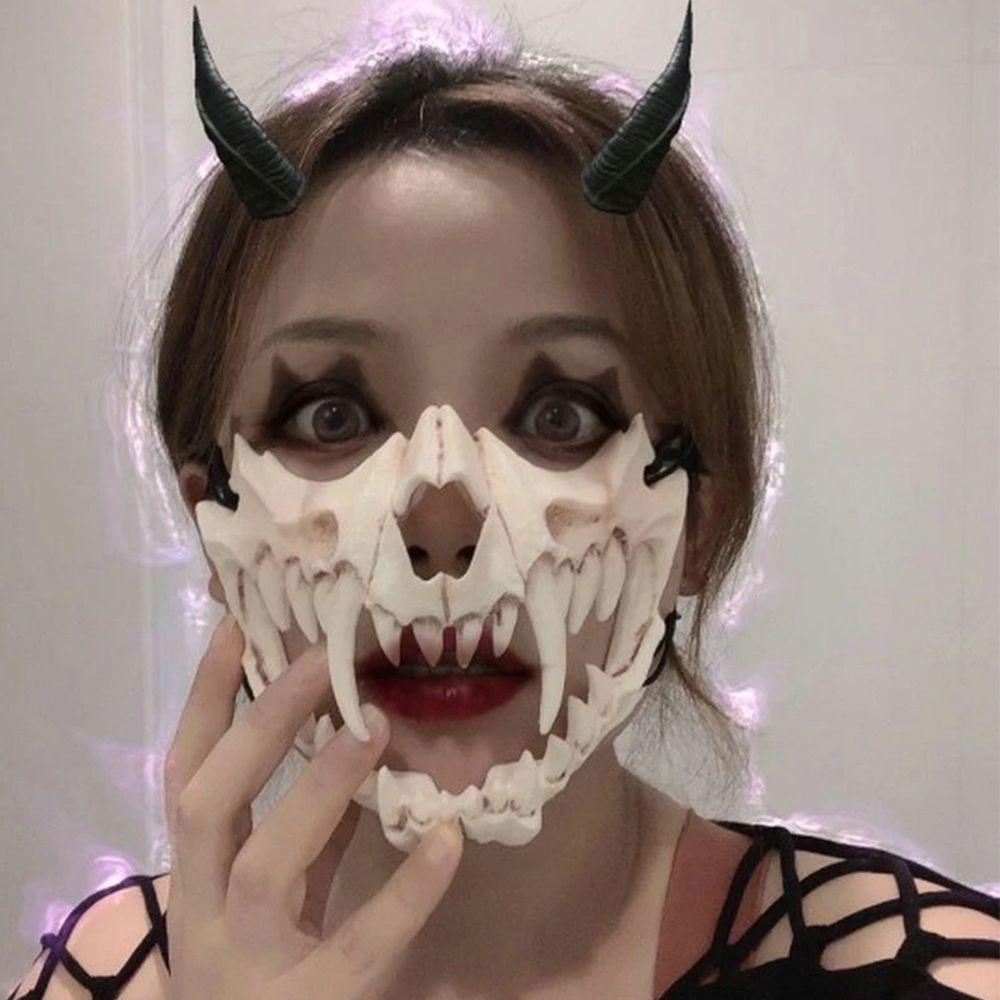 Suyo 2PCs Masker Pelindung Wajah Motif Tengkorak Untuk Cosplay Halloween