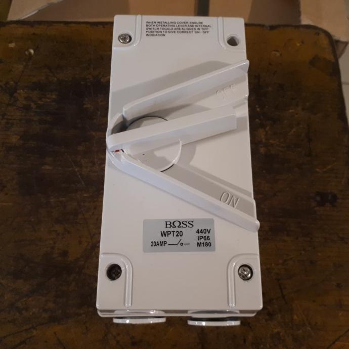 saklar Waterproof Dustproof Boss WPT20 , 3 pole 20 ampere . IP66