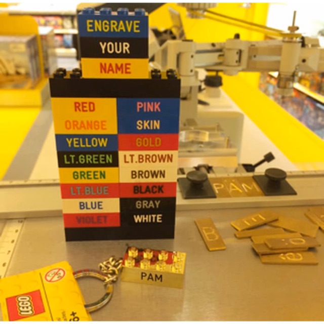 ORIGINAL LEGO Keychain (Custom Nama) Gantungan Initial Engrave Couple gantungan lego / YOON JAEHYUK 