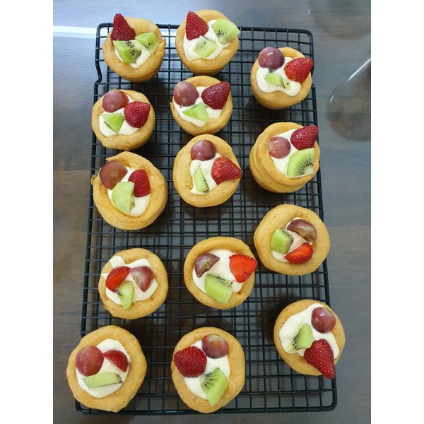 

kue soes / kue sus / choux / soes buah / fruit choux