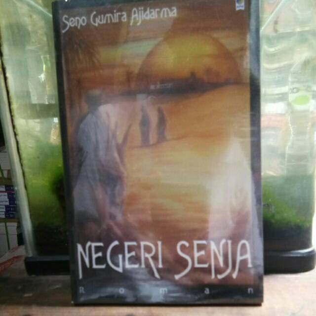 NEGERI SENJA