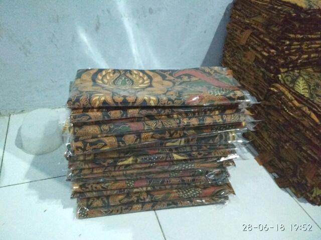 Batik Sogan Tolet Solo Kombinasi Tulis Motif Wijoyokusumo