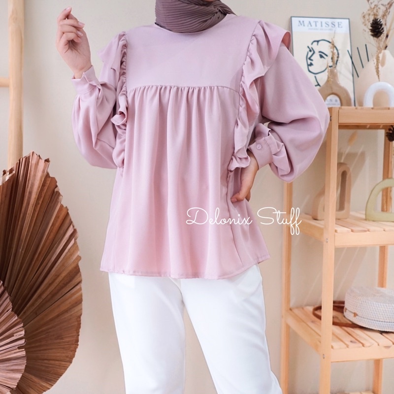 Yurane ruffle top