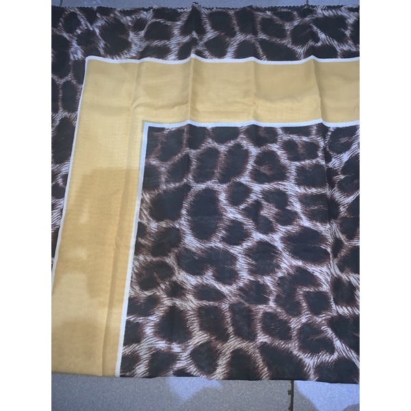 SEGIEMPAT VOALDENAY KW PREMIUM / HIJAB JILBAB SQUARE VOAL MOTIF LASER CUT-Motif 3