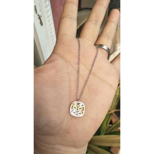 Kalung liontin huruf mandarin double happiness (Shuang Xi) silver bahan titanium