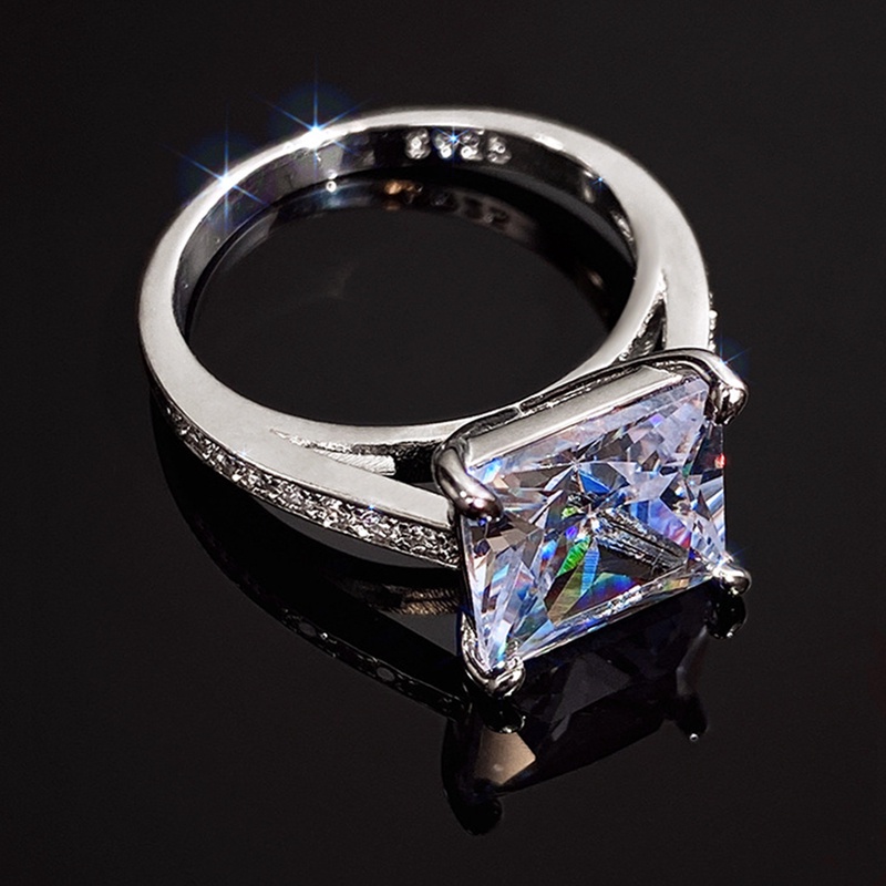 Fancyqube Cincin Kristal Cubic Zirconia Bentuk Persegi Besar Untuk Wanita