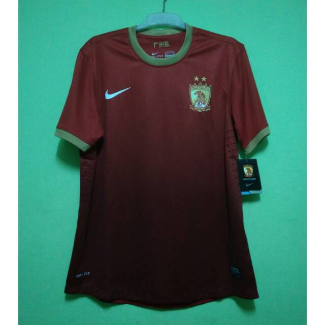 Jersey Guangzhou Home 2013-2014