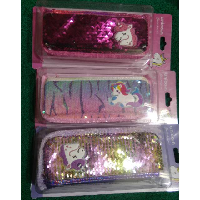 

Tempat pensil usap karakter unicorn
